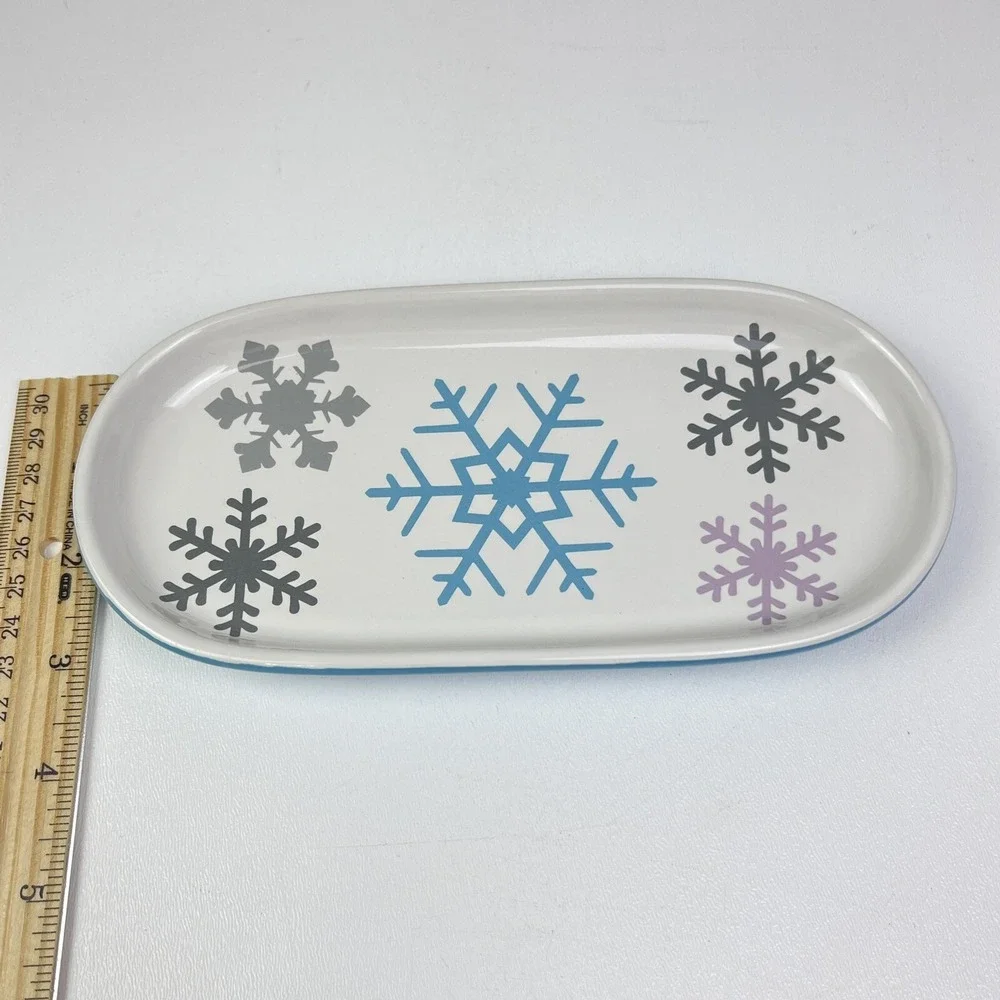 Temptations by Tara Retired Snowflake Pattern Platter 7x3 Pickle Dish